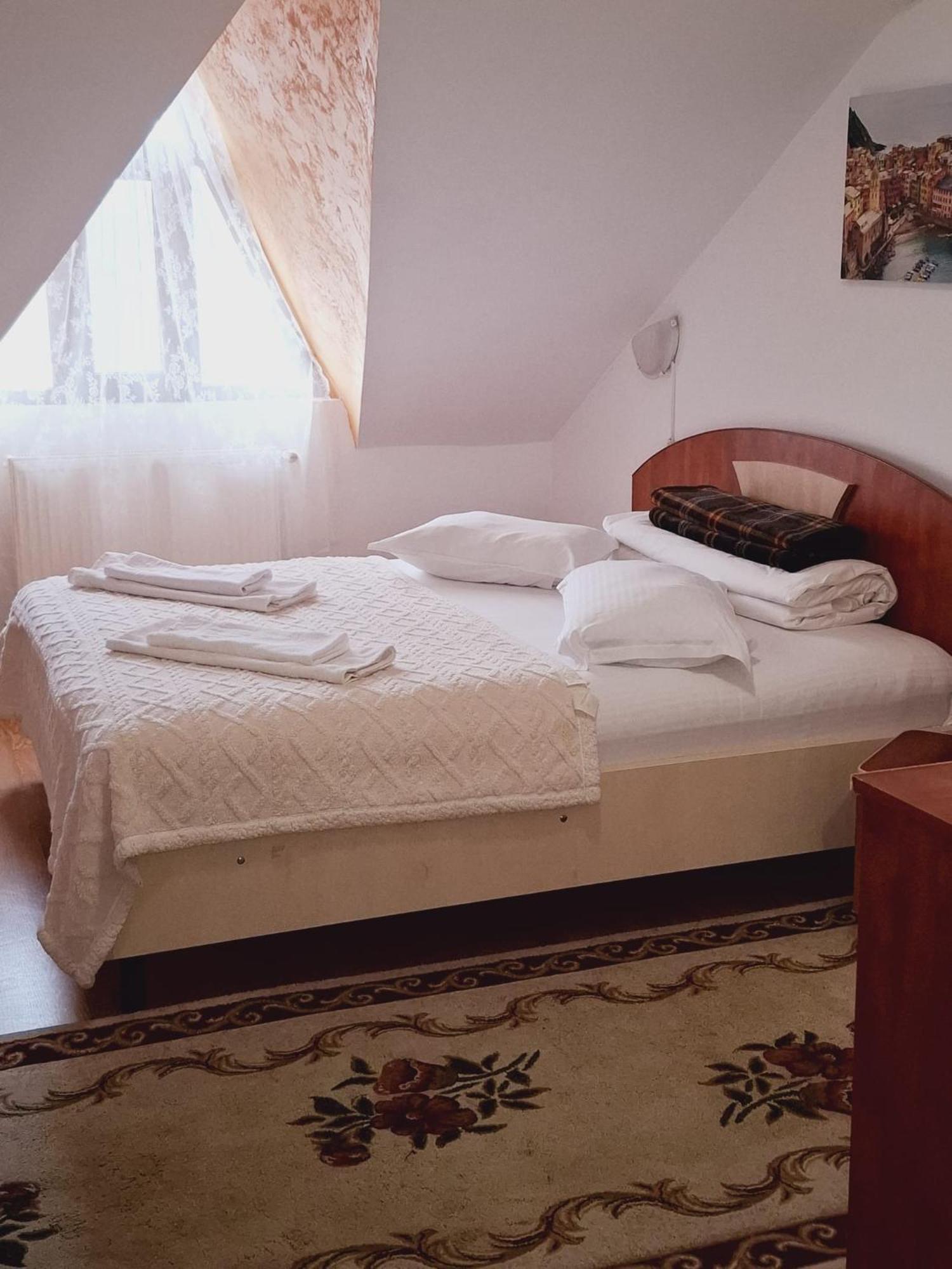 Casa Boiereasca Ξενοδοχείο Ιάσιο Δωμάτιο φωτογραφία